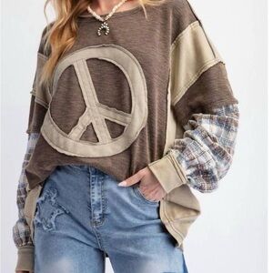 easel Brown and Cream Crewneck Pullover